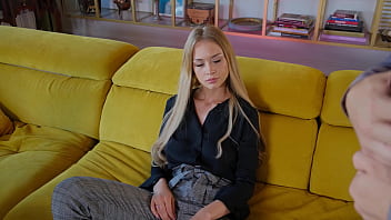 A Euro honey practices dual penetration in a super-hot three-way