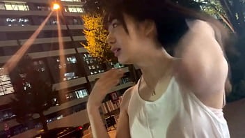 Seduction at the Imperial Palace: Japanese married woman's sensual rear